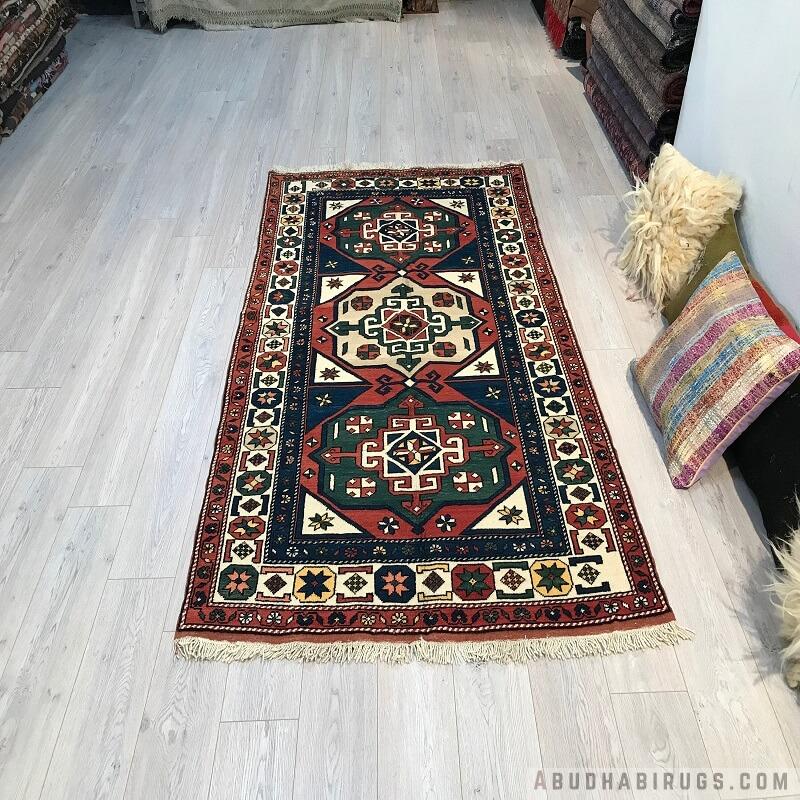 Buy Best Hand Made Rugs in Abu Dhabi @ Exclusive Designs